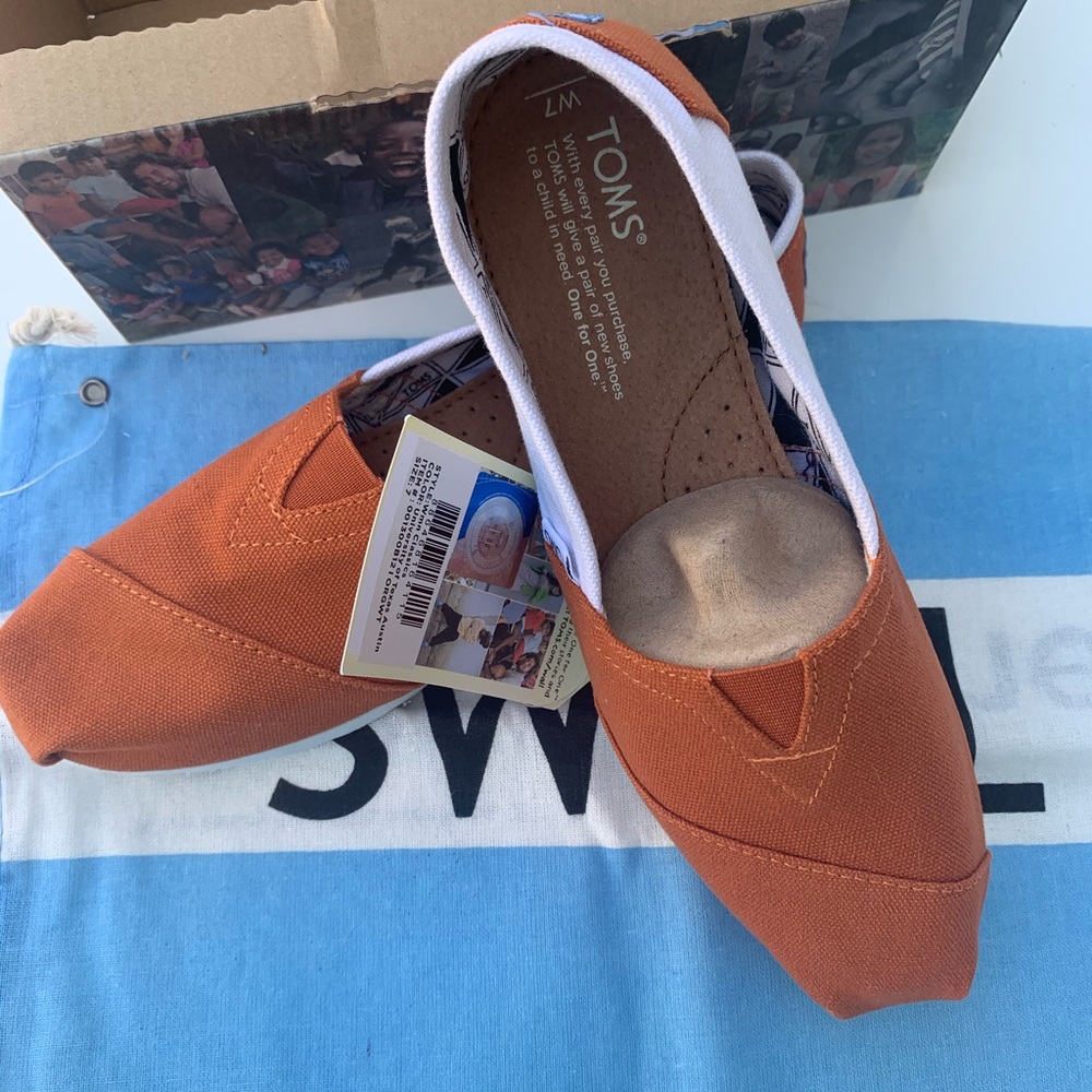 Toms special edition Texas slide in